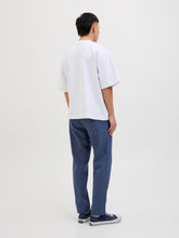 Ladda upp bild till gallerivisning, model_shot-back