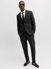 Ladda upp bild till gallerivisning, model_shot-creative