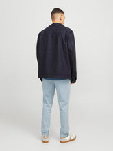 Ladda upp bild till gallerivisning, model_shot-back