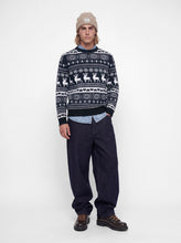 Ladda upp bild till gallerivisning, model_shot-creative