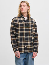 Ladda upp bild till gallerivisning, model_shot-front