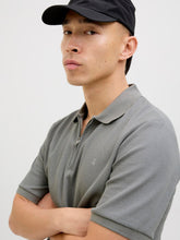 Ladda upp bild till gallerivisning, model_shot-creative