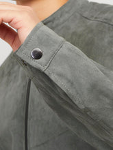 Ladda upp bild till gallerivisning, model_shot-detail