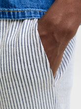 Ladda upp bild till gallerivisning, model_shot-detail