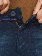 Ladda upp bild till gallerivisning, model_shot-detail