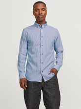 Ladda upp bild till gallerivisning, model_shot-front