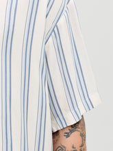 Ladda upp bild till gallerivisning, model_shot-detail