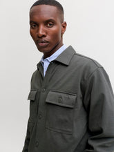 Ladda upp bild till gallerivisning, model_shot-creative