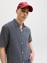 Ladda upp bild till gallerivisning, model_shot-creative