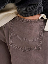Ladda upp bild till gallerivisning, model_shot-detail