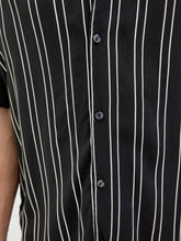 Ladda upp bild till gallerivisning, model_shot-detail
