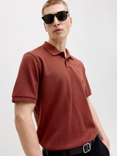 Ladda upp bild till gallerivisning, model_shot-creative