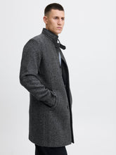 Ladda upp bild till gallerivisning, model_shot-creative