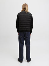 Ladda upp bild till gallerivisning, model_shot-back