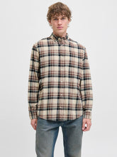 Ladda upp bild till gallerivisning, model_shot-front