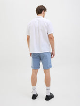 Ladda upp bild till gallerivisning, model_shot-back