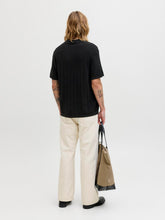 Ladda upp bild till gallerivisning, model_shot-back