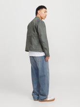 Ladda upp bild till gallerivisning, model_shot-back