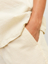 Ladda upp bild till gallerivisning, model_shot-detail