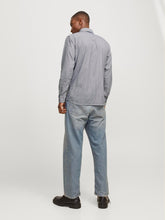 Ladda upp bild till gallerivisning, model_shot-back