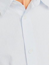 Ladda upp bild till gallerivisning, model_shot-detail