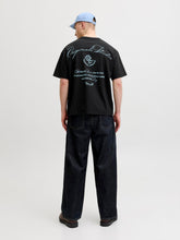 Ladda upp bild till gallerivisning, model_shot-back