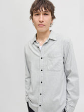 Ladda upp bild till gallerivisning, model_shot-creative