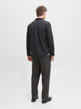 Ladda upp bild till gallerivisning, model_shot-back