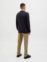 Ladda upp bild till gallerivisning, model_shot-back