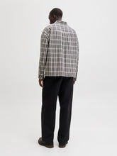 Ladda upp bild till gallerivisning, model_shot-back