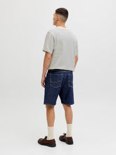 Ladda upp bild till gallerivisning, model_shot-back