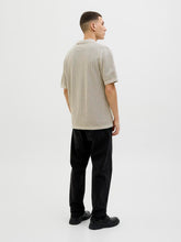 Ladda upp bild till gallerivisning, model_shot-back