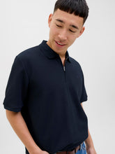 Ladda upp bild till gallerivisning, model_shot-creative