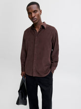 Ladda upp bild till gallerivisning, model_shot-creative