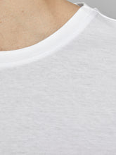 Ladda upp bild till gallerivisning, JJENOA T-Shirt - White