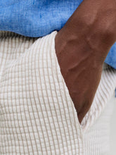 Ladda upp bild till gallerivisning, model_shot-detail
