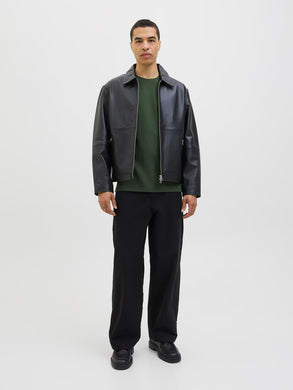 model_shot-front_full