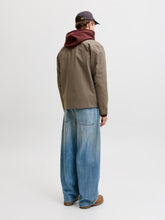 Ladda upp bild till gallerivisning, model_shot-back
