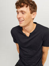 Ladda upp bild till gallerivisning, model_shot-creative
