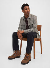 Ladda upp bild till gallerivisning, model_shot-creative
