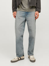 Ladda upp bild till gallerivisning, model_shot-front
