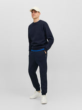 Ladda upp bild till gallerivisning, JJEBRADLEY Sweat - Navy Blazer
