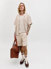 Ladda upp bild till gallerivisning, model_shot-creative
