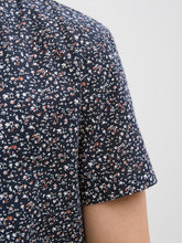 Ladda upp bild till gallerivisning, model_shot-detail
