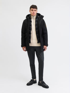model_shot-front_full