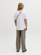 Ladda upp bild till gallerivisning, model_shot-back
