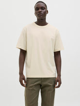 Ladda upp bild till gallerivisning, model_shot-front
