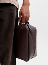 Ladda upp bild till gallerivisning, model_shot-creative
