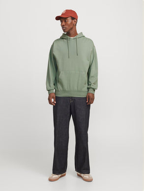 model_shot-front_full