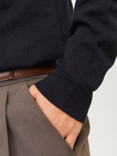 Ladda upp bild till gallerivisning, model_shot-detail
